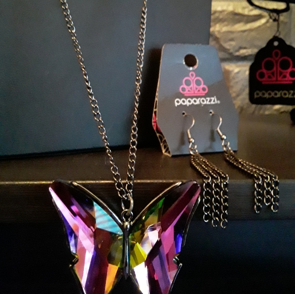 Paparazzi Jewelry - Picture 3 of 11